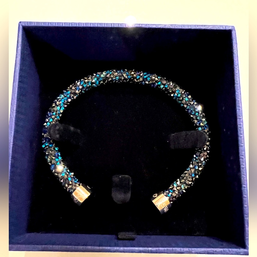 Swarovski Bracelet,gunmetal silver tone crushed crystal